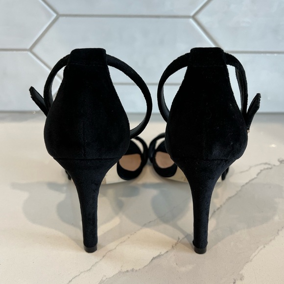 Call it Spring sz 7.5 Velvet Heels. - Picture 4 of 9